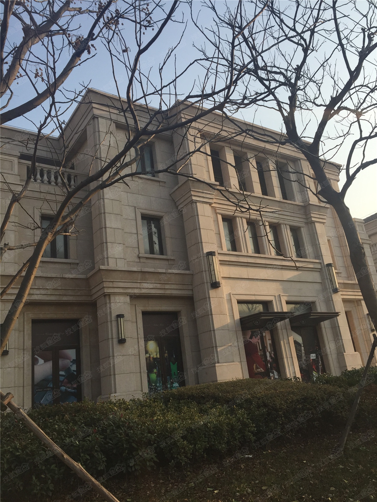 安亭瑞仕华庭实景图-别墅外立面